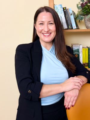 Frau Zehrina Tulic